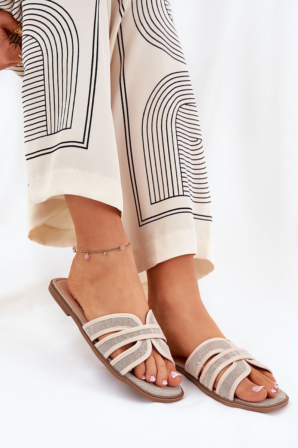 Pantofle model 209954 Step in style