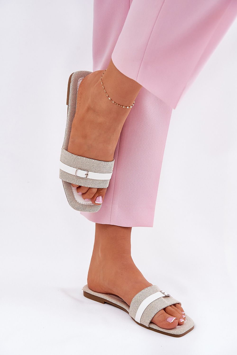 Pantofle model 211697 Step in style