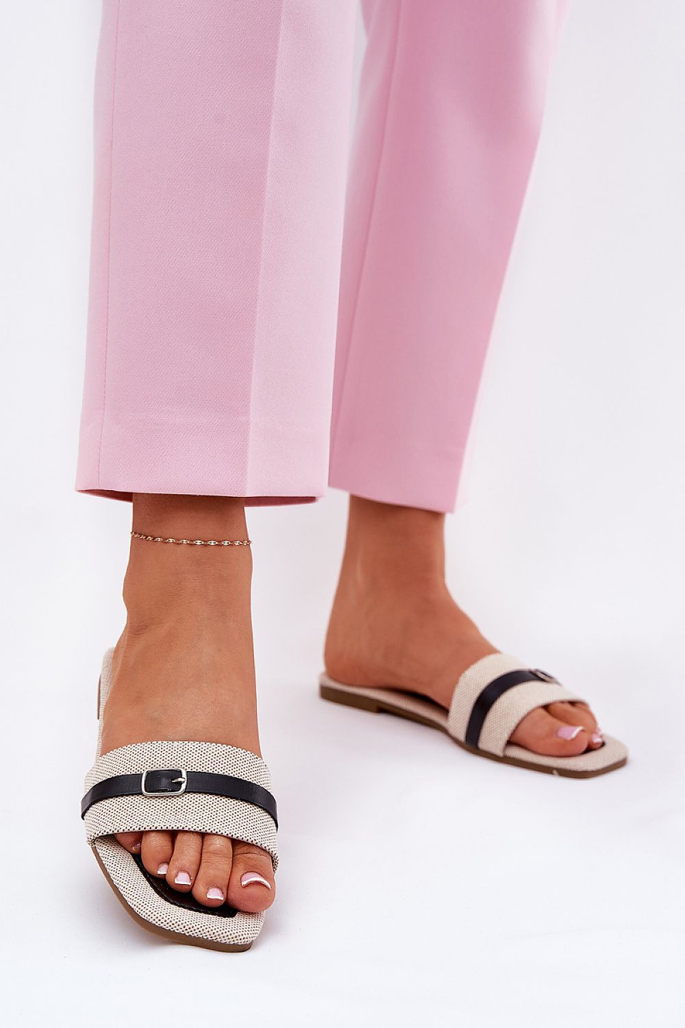 Pantofle model 211700 Step in style