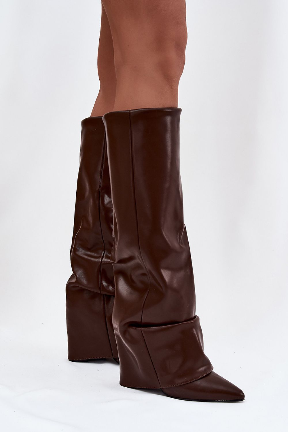 Kozačky na podpatku model 221158 Step in style