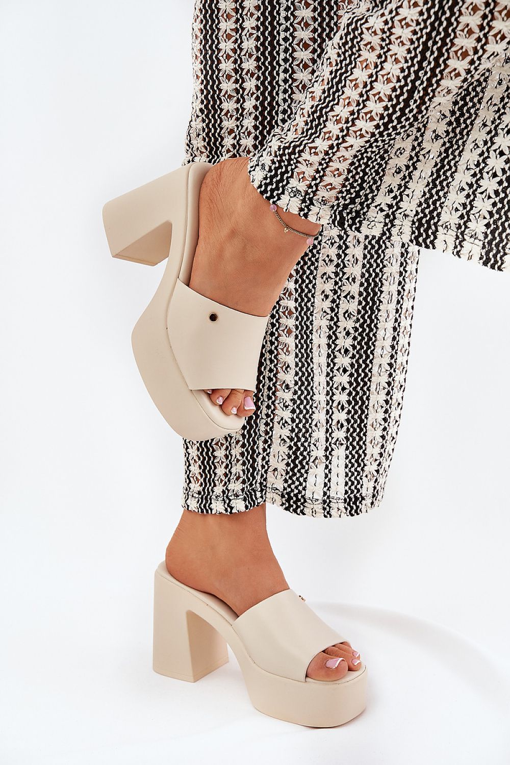  Pantofle  model 209943 Step in style 