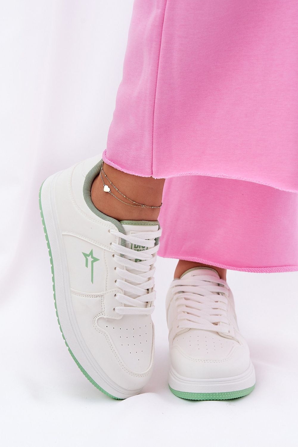  Sportovní obuv  model 211334 Step in style 