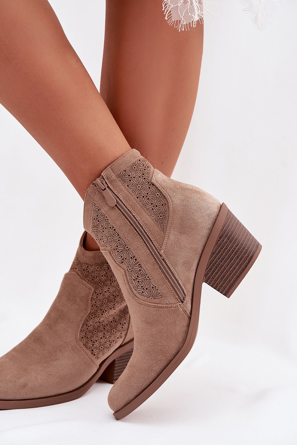  Boty na podpatku  model 224428 Step in style 