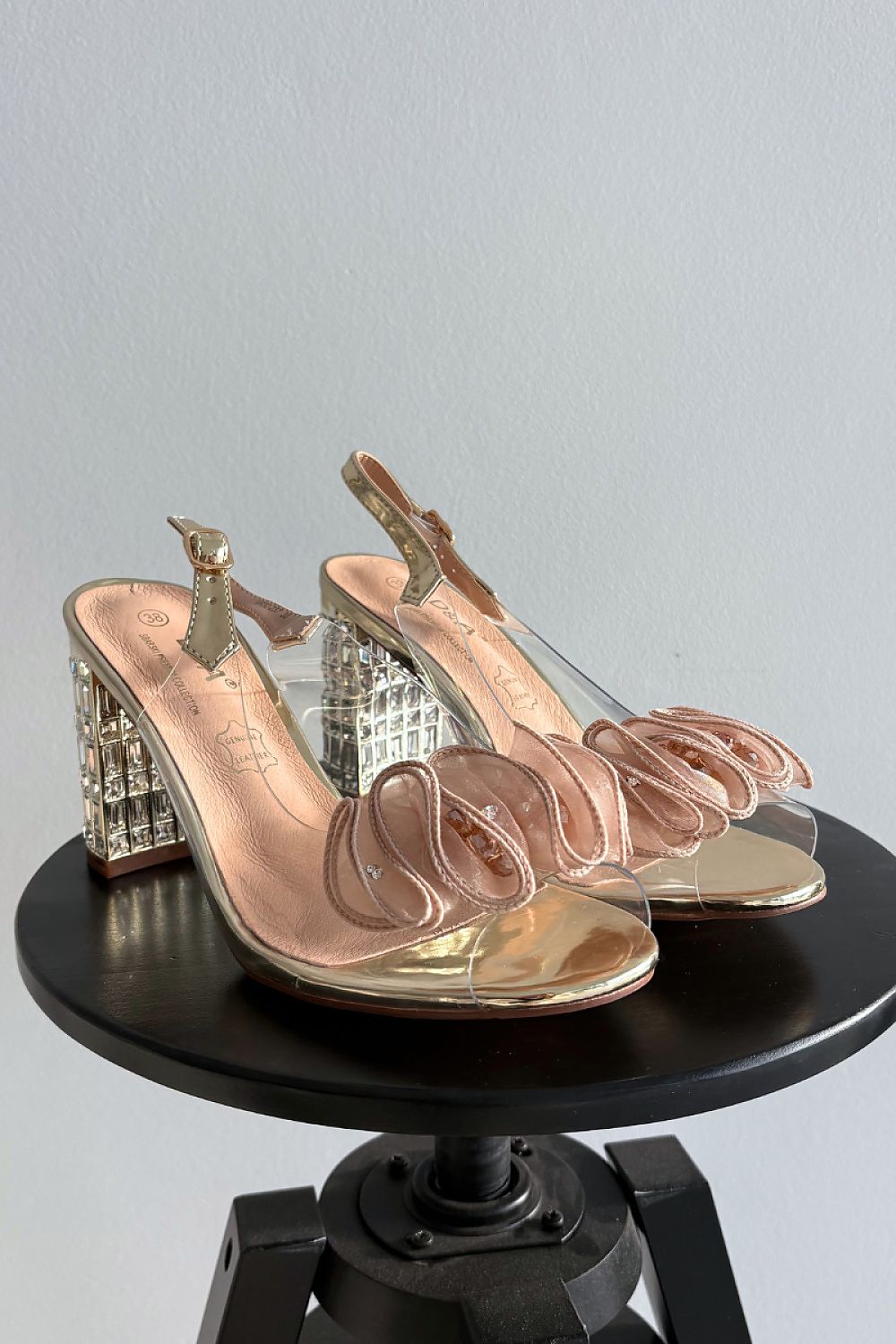  Sandály na podpatku  model 225147 Step in style 